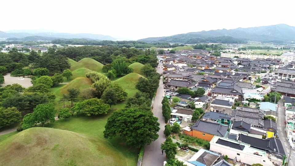 대릉원 주변 황리단길[국가유산청 제공. 재판매 및 DB 금지]